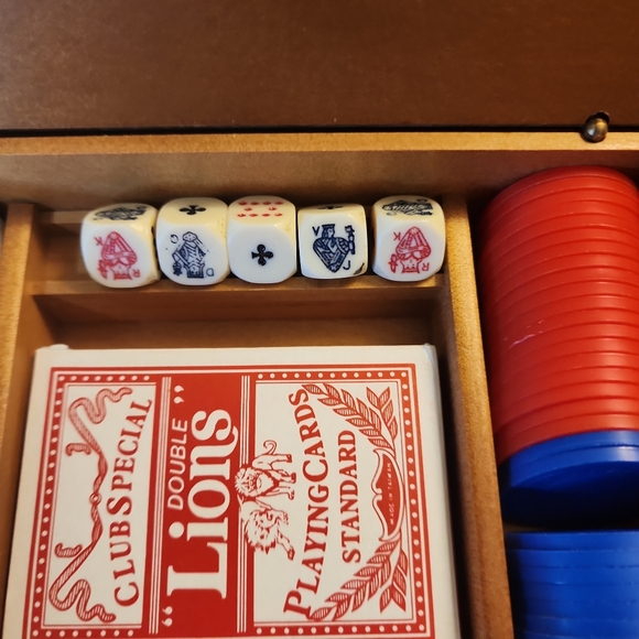 Vintage Double Lions Poker Set. - Picture 11 of 14